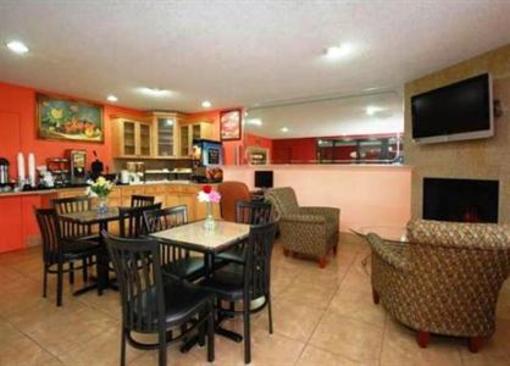 фото отеля Econo Lodge Forest Park