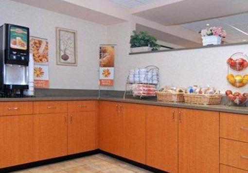 фото отеля Sleep Inn & Suites Bensalem