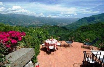 фото отеля Rustico Sara Bed & Breakfast Molazzana