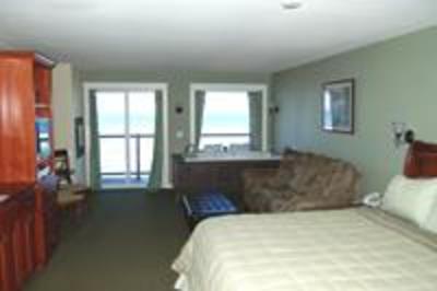 фото отеля Starfish Manor Oceanfront Hotel