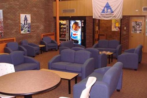фото отеля Hostelling International Edmonton