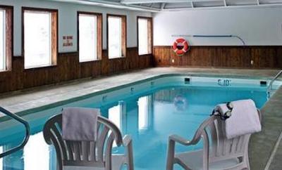 фото отеля Gray Wolf Inn and Suites