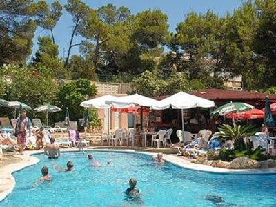 фото отеля Apartamentos Del Rey Ibiza
