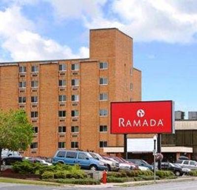 фото отеля Ramada Inn Marquette