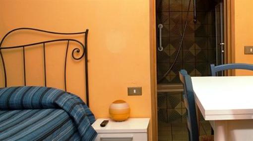 фото отеля Affittacamere B&B SoleLuna