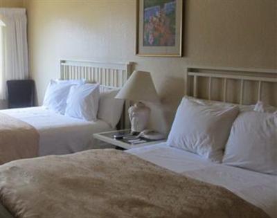 фото отеля Cambria Landing Inn and Suites