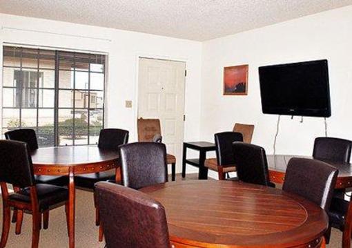 фото отеля Rodeway Inn & Suites Sierra Vista