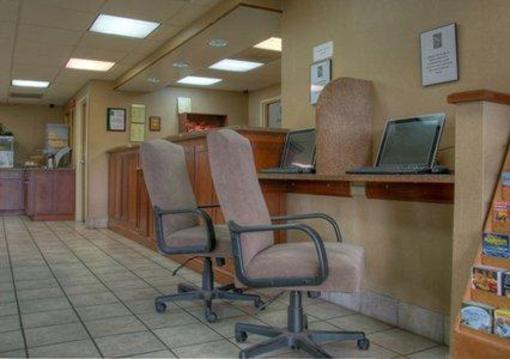 фото отеля Quality Inn Merchants Drive