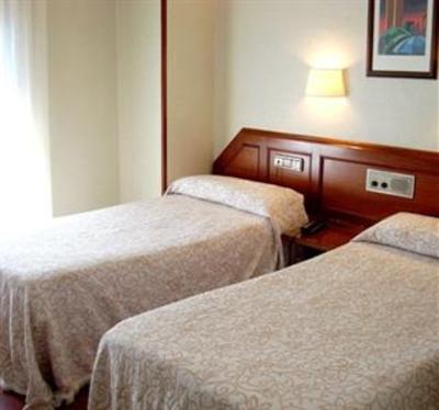 фото отеля Hotel Ovetense