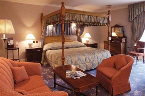 фото отеля BEST WESTERN Le Strange Arms Hotel