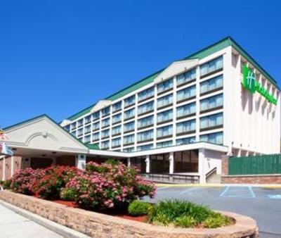 фото отеля Holiday Inn Cumberland Downtown