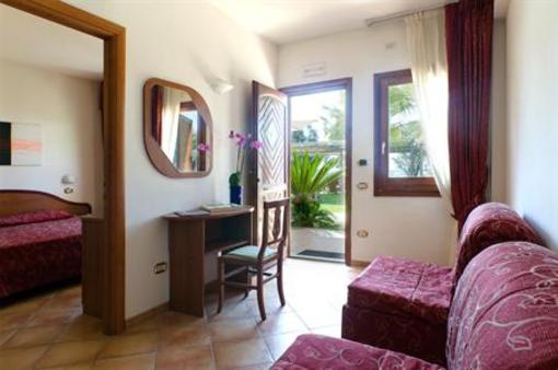 фото отеля Heracles Village Hotel