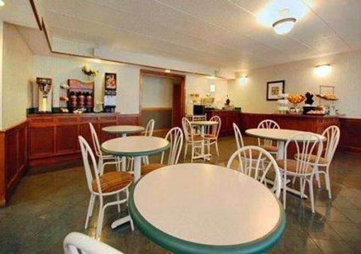 фото отеля Comfort Inn & Suites West Springfield