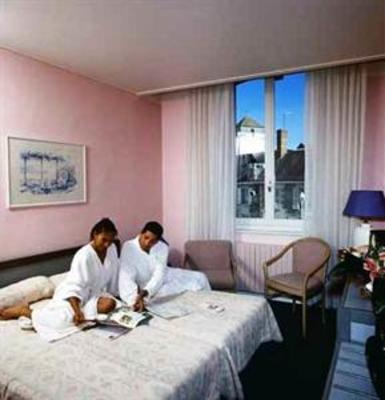 фото отеля Hotel Saint Roch La Roche-Posay