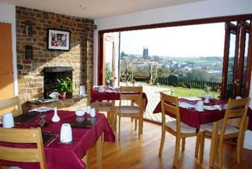 фото отеля Oak Lodge Bed and Breakfast Bude
