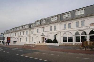 фото отеля Premier Inn Torquay