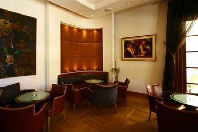 фото отеля Curium Palace Hotel