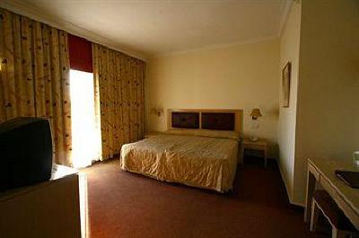 фото отеля Curium Palace Hotel