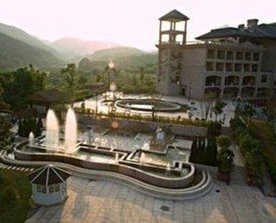 фото отеля Weigeshi Hotsprings Manor