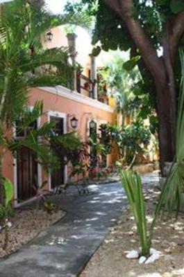фото отеля Hotel Casa de las Flores