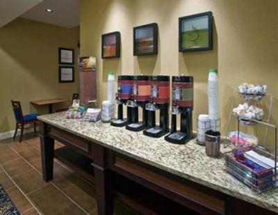 фото отеля Hampton Inn Jackson (Alabama)