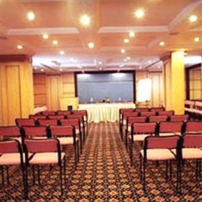 фото отеля Hotel Naeeka