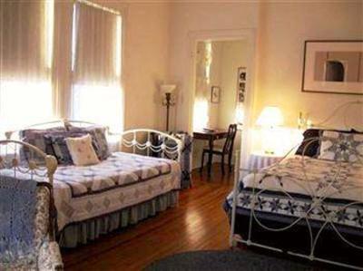 фото отеля Pensacola Victorian Bed and Breakfast