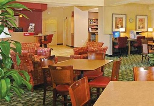 фото отеля TownePlace Suites Suffolk Chesapeake