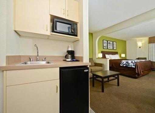 фото отеля Sleep Inn & Suites Topeka