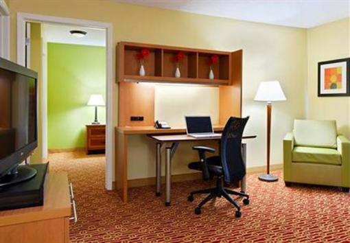фото отеля TownePlace Suites Knoxville Cedar Bluff