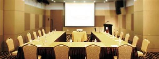 фото отеля Nakshatra Bawa Road Hotel