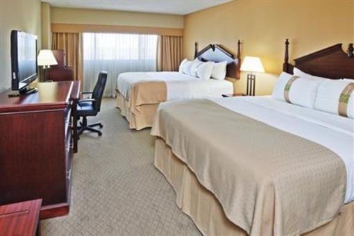 фото отеля Holiday Inn Wichita Falls (At the Falls)