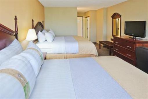 фото отеля Holiday Inn Wichita Falls (At the Falls)