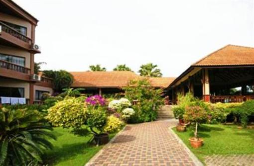 фото отеля Botany Beach Resort