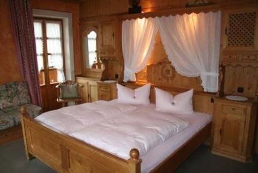 фото отеля Hotel Seegarten Bad Wiessee