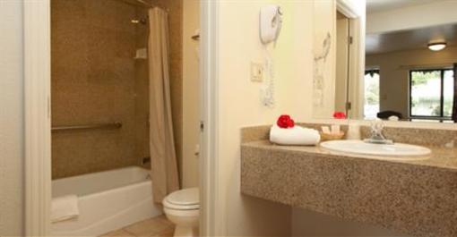 фото отеля Monterey Oceanside Inn