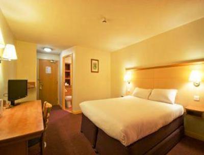 фото отеля Days Inn Winchester M3