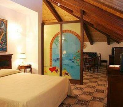фото отеля Hotel U Bais