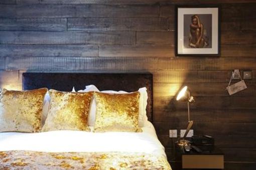фото отеля The Lazy Cow Hotel Warwick