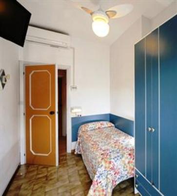 фото отеля Hotel Raffaello Bellaria-Igea Marina