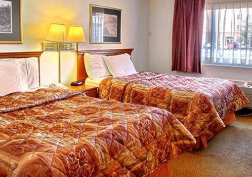 фото отеля Econo Lodge Inn & Suites Green Bay