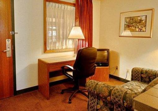 фото отеля Econo Lodge Inn & Suites Green Bay