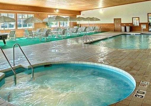 фото отеля Econo Lodge Inn & Suites Green Bay