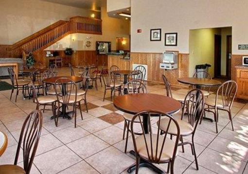 фото отеля Econo Lodge Inn & Suites Green Bay