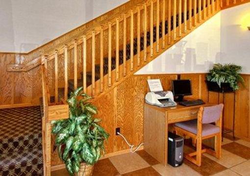 фото отеля Econo Lodge Inn & Suites Green Bay