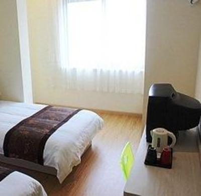 фото отеля Wuyang Star Hotel Wuyang Inn Yujie