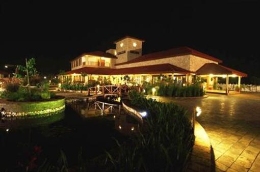 фото отеля The Fern Gir Forest Resort