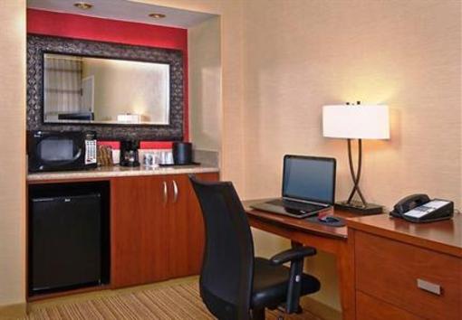фото отеля Courtyard Hanover Whippany
