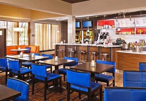 фото отеля Courtyard Hanover Whippany