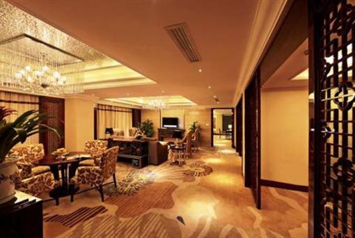 фото отеля Landison Hotel